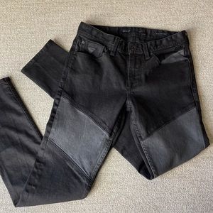 Men’s Guess Slim Tapered Moto Zip Black Jeans